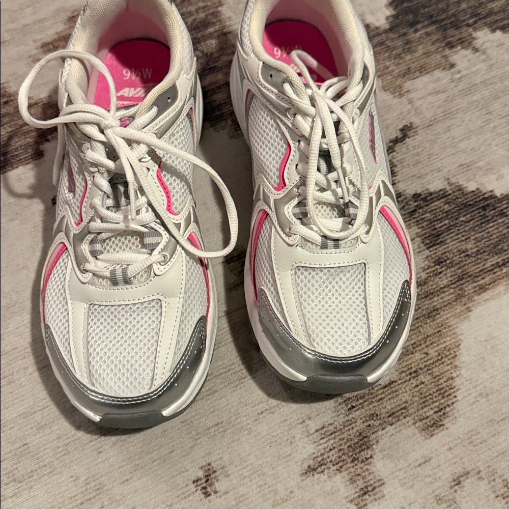 Avia tennis shoes - Picture 3 of 3
